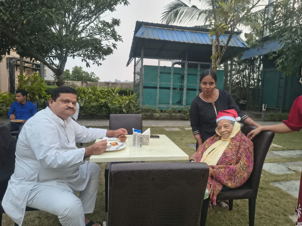luxurious old age home in kolkata, senior living facilities in kolkata, old age home at kolkata, active senior communities in india, senior citizen accommodation, care homes for seniors, residential retreat for seniors, premium senior living Kolkata, retirement homes with festive activities, Jagriti Dham Christmas celebration