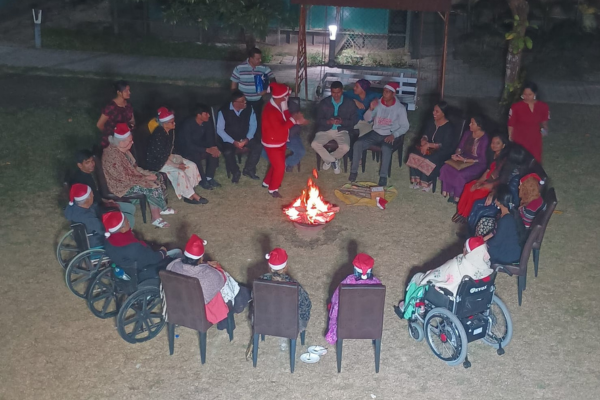 luxurious old age home in kolkata, senior living facilities in kolkata, old age home at kolkata, active senior communities in india, senior citizen accommodation, care homes for seniors, residential retreat for seniors, premium senior living Kolkata, retirement homes with festive activities, Jagriti Dham Christmas celebration